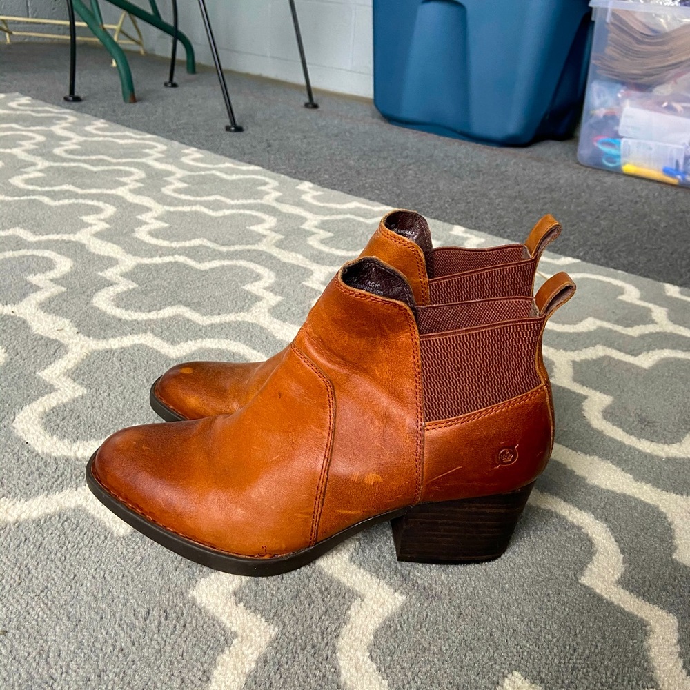Born size 11 heeled boots